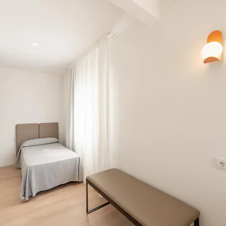 Rh ソル 3* ベニドルム