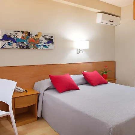 Rh ソル ホテル 3*